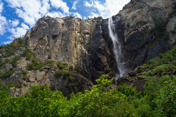 Fototapeta na wymiar Cascading Bridalveil Falls, an Iconic Landmark in Yosemite National Park