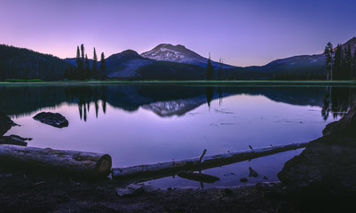 Sparks Lake in Central Oregon Cascade Lakes Highway, a popular outdoors vacation destination