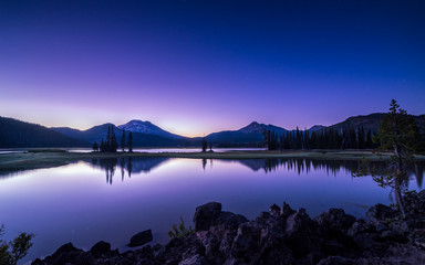 Sparks Lake in Central Oregon Cascade Lakes Highway, a popular outdoors vacation destination