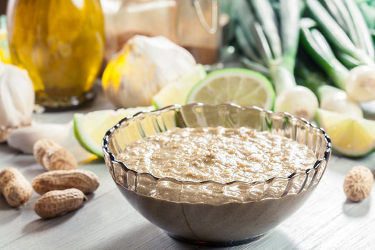 Spicy peanut sauce for satay