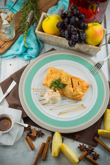 Apple Pie with ice cream