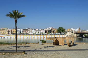 Vista de la calle Betis desde Marqués de Contadero / View of Betis Street from Marqués de Contadero. Sevilla