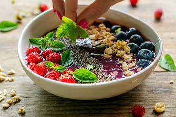 Berry purple smoothie bowl