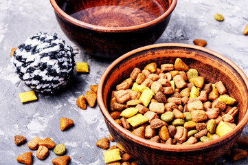 Pet food in bowl