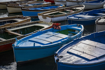 Fototapeta na wymiar Fishing boats in the bay of Naples