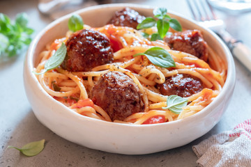 Spaghetti with meatballs and tomato sauce
