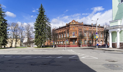 Fototapeta na wymiar Old house in the historical center of Smolensk, Russia.