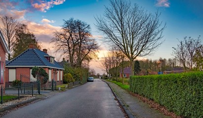 Obraz premium Dutch village in the north of the Netherlands in the sunset