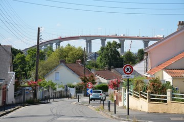 Fototapeta na wymiar Nantes - Pont de Cheviré