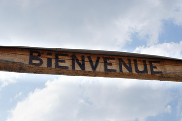 French sign *Bienvenue