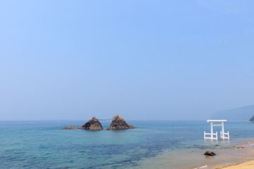 Fototapeta premium 夫婦岩の風景