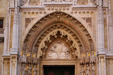 Fototapeta na wymiar A close up view of the details of the facade of a cathedral in Zagreb, Croatia