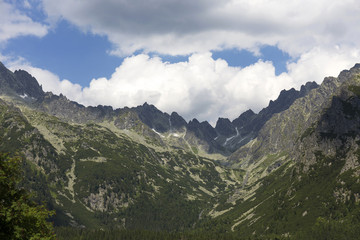 Obraz premium View on mountain Peaks of the High Tatras, Slovakia