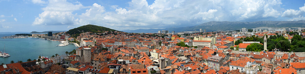 Fototapeta na wymiar Panorama of Split Old town and Bay lokking towards Varos and Park Marjan.