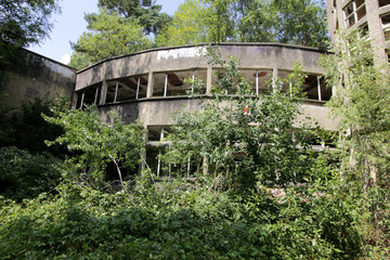 Aincourt - Sanatorium Abandonné