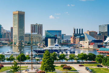 Fototapeta na wymiar View of the Inner Harbor from Federal Hill Park in Baltimore, Maryland
