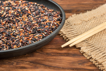 Wild rice in pan