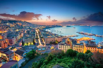 Papier Peint photo Naples Naples, Italie. Image de paysage urbain aérien de Naples, Campanie, Italie pendant le lever du soleil.