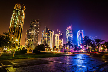 Fototapeta na wymiar Corniche Promenade, Doha, Qatar