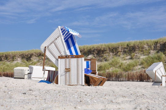 Baltic beach chair in decubitus position by jziprian