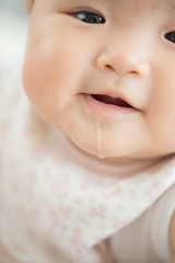赤ちゃんのヨダレ
