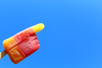 Fröhlicher Eisgenuß