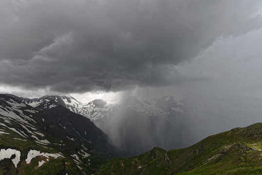 Gewitter &uuml;ber den Hohen Tauern