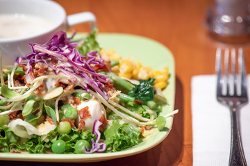 Mix salad with sauce