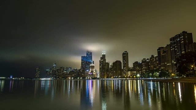 Time Lapse of a Foggy Night in Chicago (30 FPS)