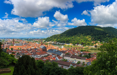 Fototapeta na wymiar Panorama Ausblick vom Heidelberger Schloss auf die Altstadt von Heidelberg, Baden Württemberg, Deutschland