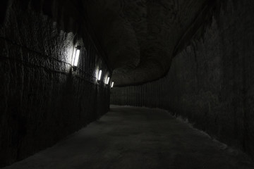 Obraz premium dark underground corridor