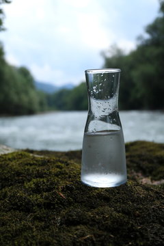 Picture of a glass flask with water.