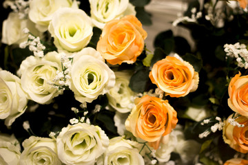 Fototapeta na wymiar Varied flowers of colors for wedding decoration