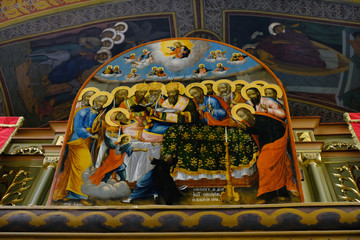 Rumunia, Transylwania - wnętrze cerkwi na Starym Mieście w Brasov © Iwona