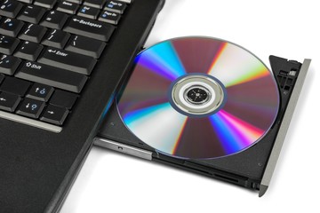 Inserting CD / DVD in Laptop