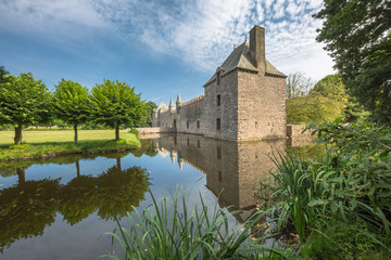 Fototapeta na wymiar Château de Bienassis - Erquy