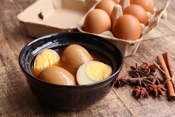 Eggs in brown sauce