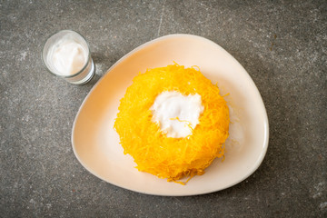 Sweet Egg-Serpentine Cake or Gold Egg Yolk Thread Cakes