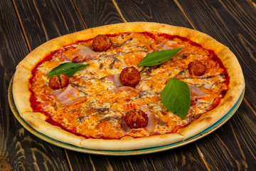 Pizza with bacon
