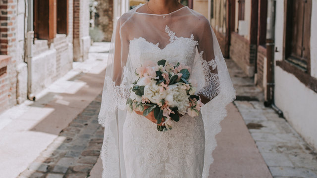 Les pr&eacute;paratifs de la mari&eacute;e