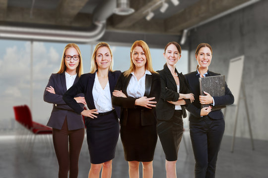 Zusammenarbeit Konzept mit Geschäftsfrauen