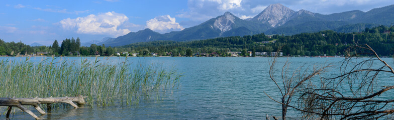 Fototapeta na wymiar Lake Fakkar on Carinthia, Austria