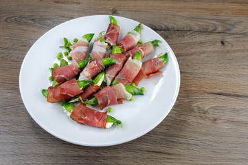 Snack of peas and ham
