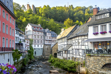 Fototapeta na wymiar Monschau in der Eifel 