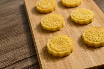 Chinese food, Mid-Autumn moon cake