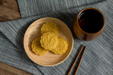 Chinese food, Mid-Autumn moon cake