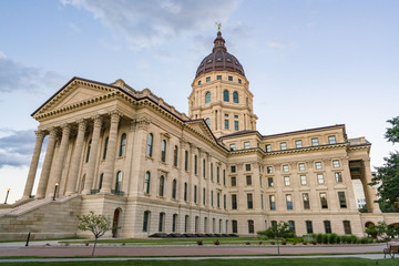 Fototapeta na wymiar Kansas State Capital Building
