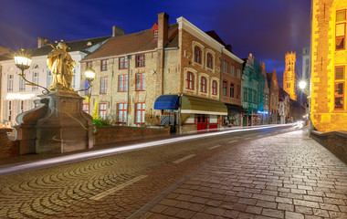 Fototapeta na wymiar Bruges. City canal in night lighting.