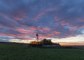 Fototapeta premium Atardecer en estancia de la patagonia