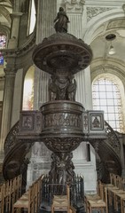 Chaire de l'église Saint-Géry à Cambrai, Nord, France